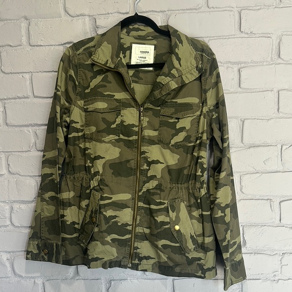 Sonoma Jackets & Blazers - NWOT Universal Thread Green Utility Jacket with Camouflage Design size L